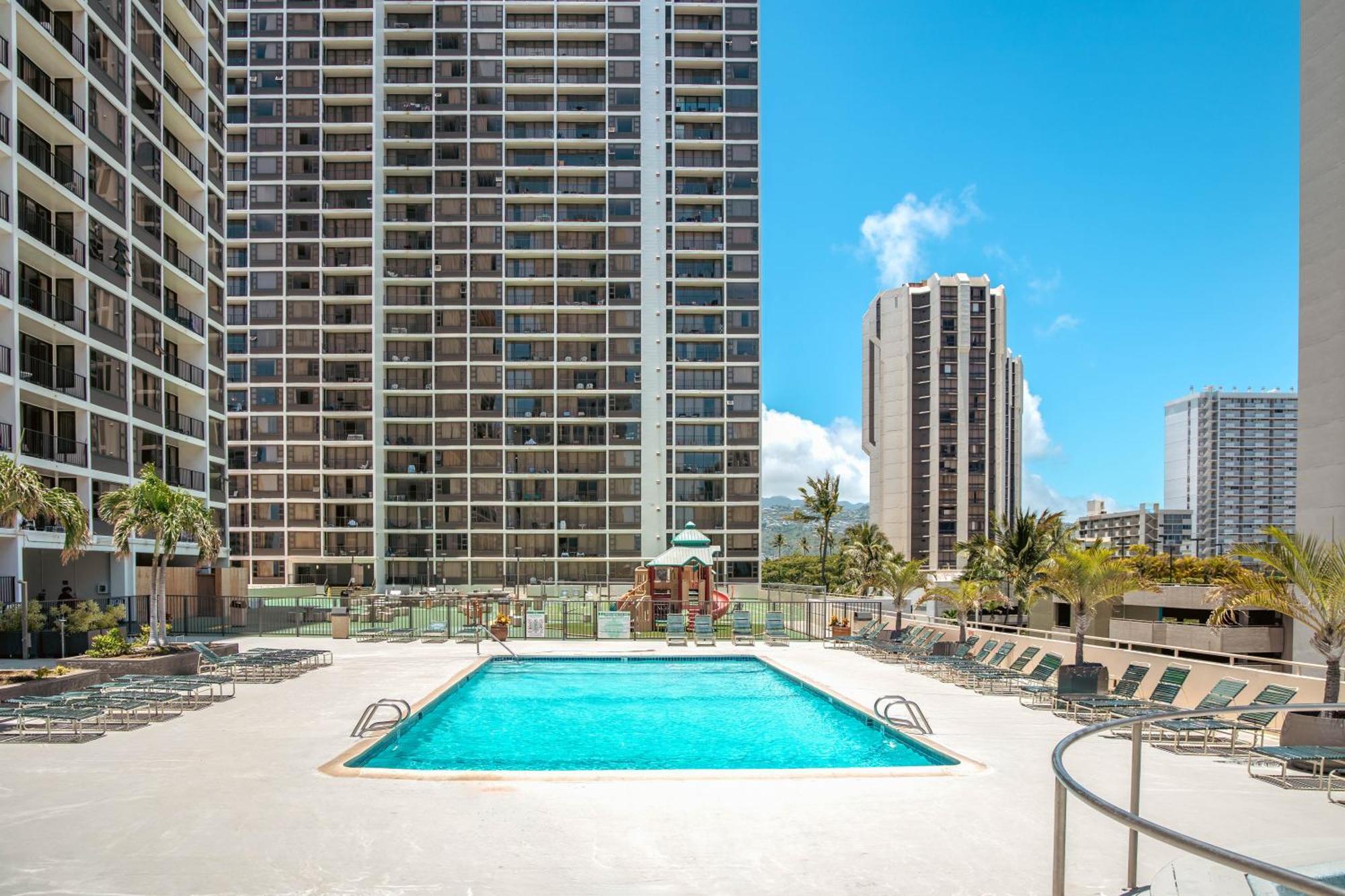 Cozy Waikiki Getaway, Stroll To Beach With Free Parking Honolulu Eksteriør bilde